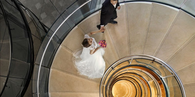 2019-10-09_eq_wedding-couple-landscape